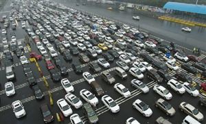國慶堵車1小時僅移動100米 中國智能交通行業(yè)市場發(fā)展空間分析
