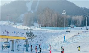 預計2022年中國冰雪產(chǎn)業(yè)總規(guī)模分析 冰雪相關企業(yè)發(fā)展趨勢分析