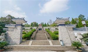 紅色旅游正在快步邁入+互聯網新時代 紅色旅游行業(yè)發(fā)展分析與投資前景預測報告