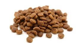 中國人均休閑零食消費較低 中國休閑零食行業(yè)格局分散