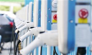 新能源汽車進入超充時代還要多久? 充電樁行業(yè)市場深度調(diào)研分析