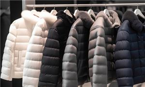天氣一冷 這個市場太熱了 中國羽絨服市場消費潛力大 羽絨服行業(yè)并購重組機會