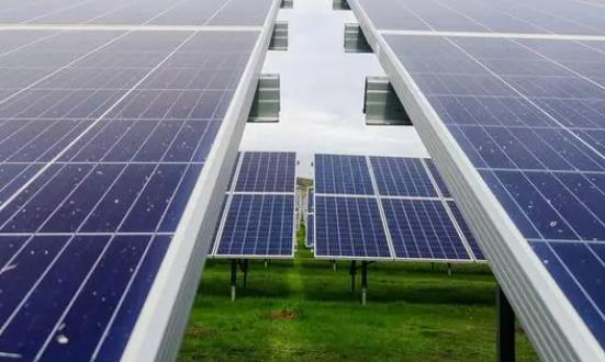 2024薄膜太陽能電池產(chǎn)業(yè)發(fā)展分析：薄膜晶硅電池實現(xiàn)兩大技術突破