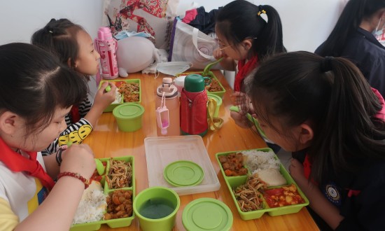 2024年中國(guó)學(xué)生營(yíng)養(yǎng)餐行業(yè)的產(chǎn)業(yè)鏈供需布局及市場(chǎng)發(fā)展現(xiàn)狀