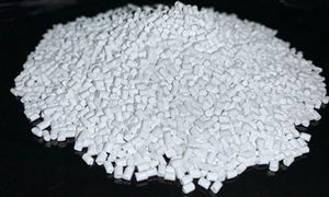 2024年可降解材料行業(yè)產(chǎn)業(yè)鏈的供需布局及發(fā)展現(xiàn)狀