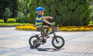 中國的16歲以下的少年兒童達(dá)到了3.8億，童車行業(yè)市場現(xiàn)狀分析及產(chǎn)業(yè)鏈構(gòu)成