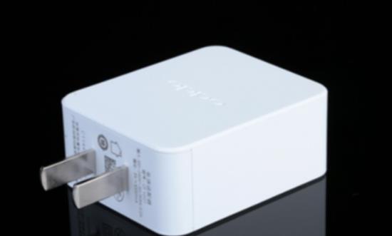 3C數(shù)碼充電器行業(yè)市場規(guī)模：預(yù)計(jì)2026年將達(dá)到500億元