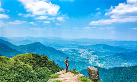 2024年中國(guó)自然教育市場(chǎng)驅(qū)動(dòng)因素、自然教育主要細(xì)分市場(chǎng)及行業(yè)未來(lái)發(fā)展投資前景趨勢(shì)
