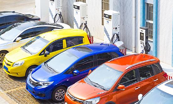 2025年汽車(chē)行業(yè)市場(chǎng)現(xiàn)狀分析：1-4月汽車(chē)行業(yè)收入32552億元，同比增7%